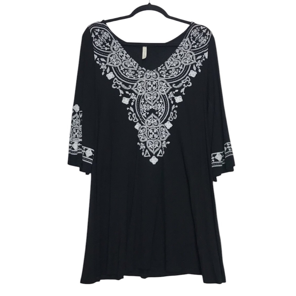 Cezanne Black Embroidered 3/4 Bell Sleeve Tunic Top Womens Sz M Boho Hippie